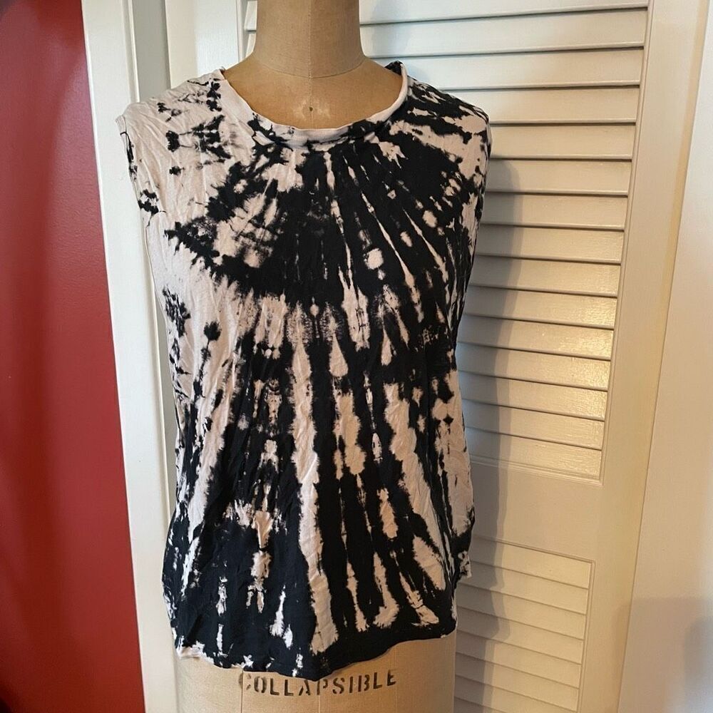TRULY MADLY DEEPLY | black cream tie dye muscle tee S